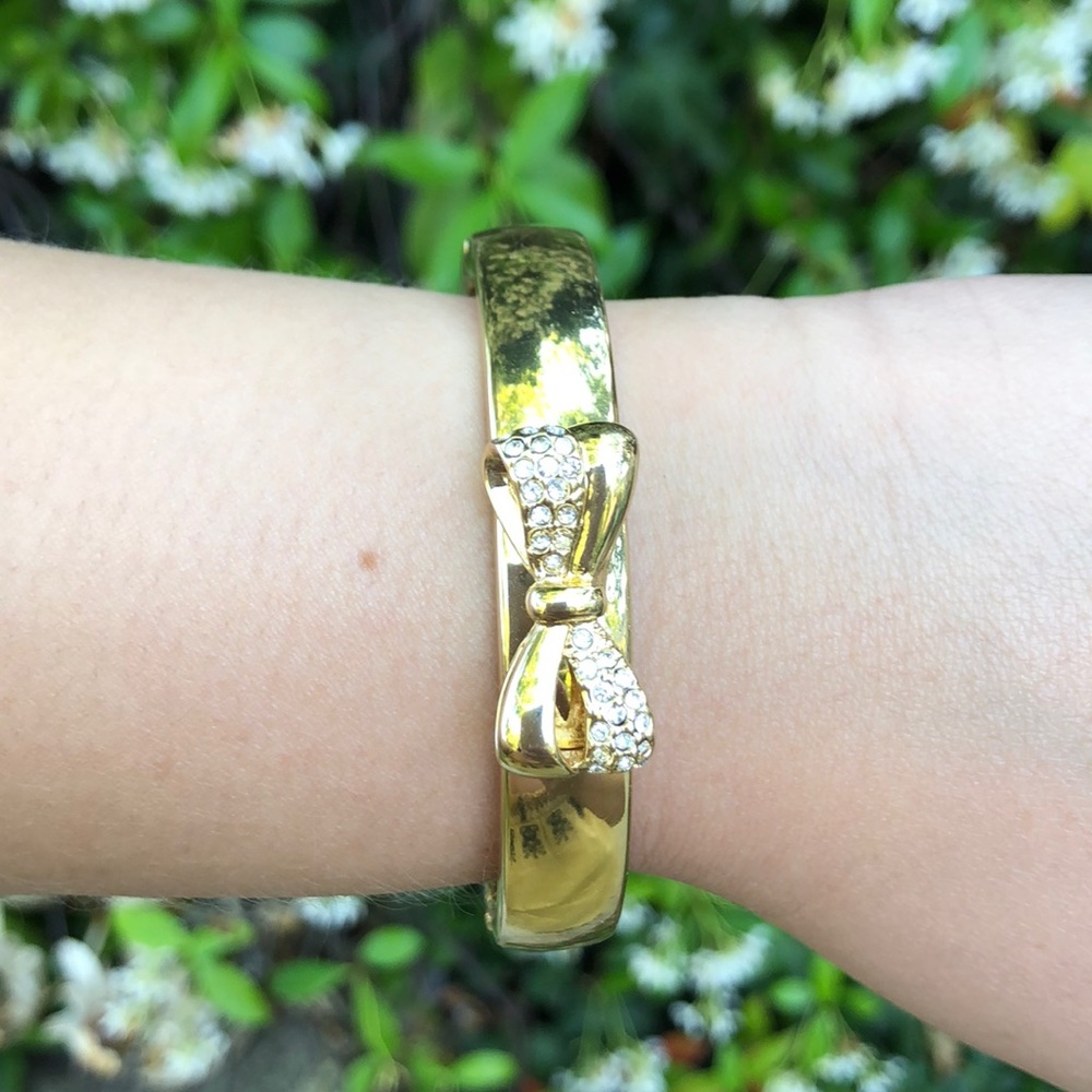 Betsey Johnson bow bangle